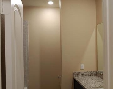 280 Moonstone Way - Photo Thumbnail 3