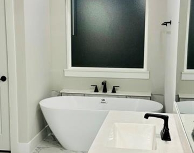 6108 Shasta Creek Road - Photo Thumbnail 7