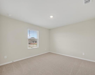 1402 Bridgestone Drive - Photo Thumbnail 19