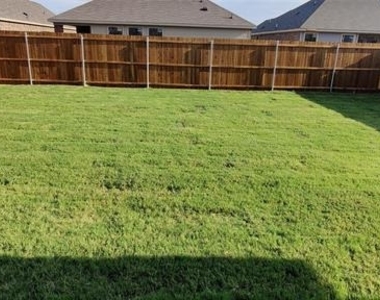 4812 Sagerun Drive - Photo Thumbnail 18
