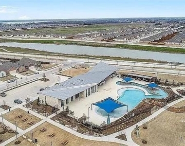 4812 Sagerun Drive - Photo Thumbnail 21