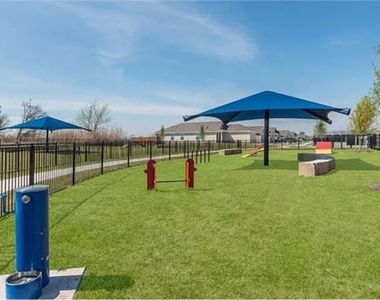 4812 Sagerun Drive - Photo Thumbnail 24