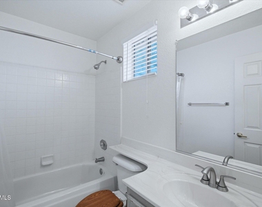 15251 W Verde Lane - Photo Thumbnail 21