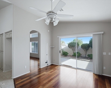 15251 W Verde Lane - Photo Thumbnail 11