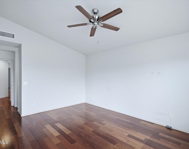 15251 W Verde Lane - Photo Thumbnail 16