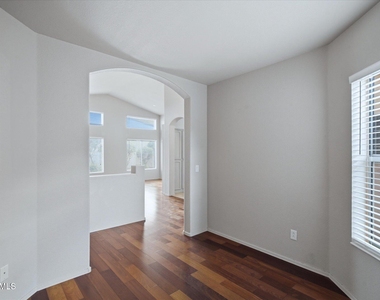 15251 W Verde Lane - Photo Thumbnail 12