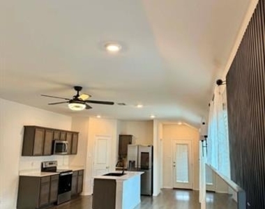 3909 Kipling Drive - Photo Thumbnail 7
