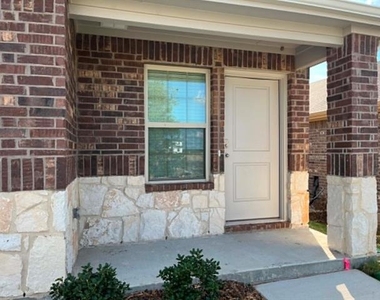 3909 Kipling Drive - Photo Thumbnail 12