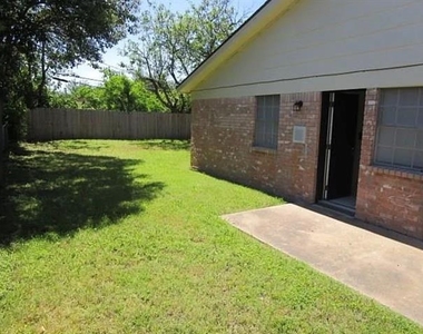 5212 Cordova Avenue - Photo Thumbnail 14