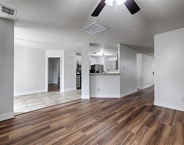 2629 Terrace Drive - Photo Thumbnail 7