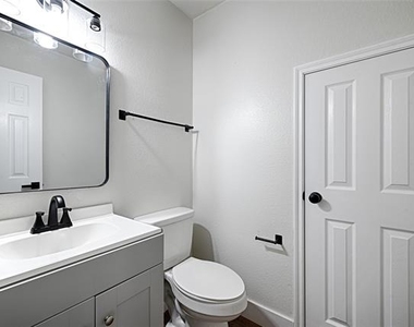 2629 Terrace Drive - Photo Thumbnail 8