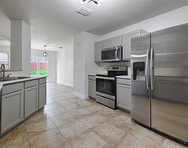 2629 Terrace Drive - Photo Thumbnail 4