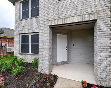 2629 Terrace Drive - Photo Thumbnail 1