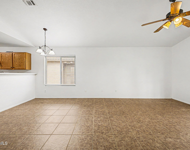 11417 W Amber Trail - Photo Thumbnail 7