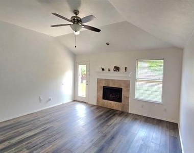 9324 Warren Drive - Photo Thumbnail 3
