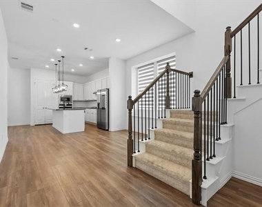 211 Harper Street - Photo Thumbnail 5