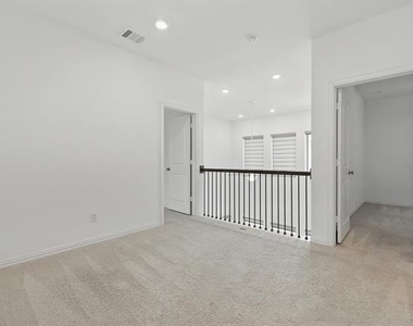 211 Harper Street - Photo Thumbnail 9