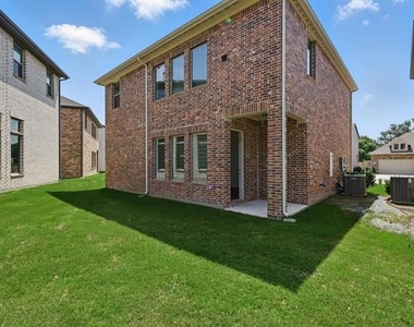 211 Harper Street - Photo Thumbnail 14