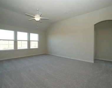 3732 Borderdale Lane - Photo Thumbnail 5