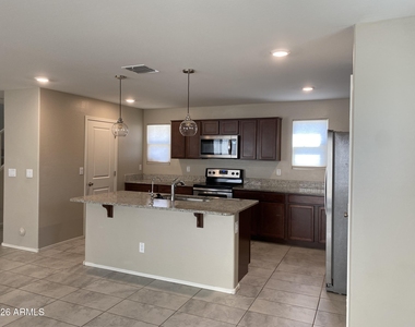16668 W Sierra Street - Photo Thumbnail 5