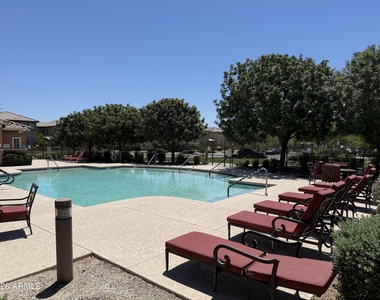 16668 W Sierra Street - Photo Thumbnail 9