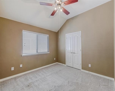 1201 Hayden Lane - Photo Thumbnail 24