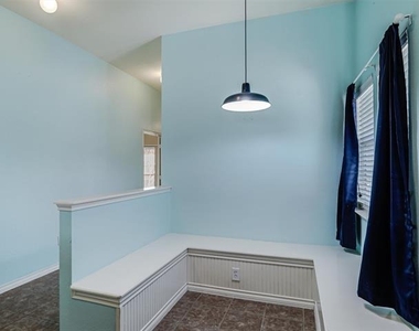 1201 Hayden Lane - Photo Thumbnail 12