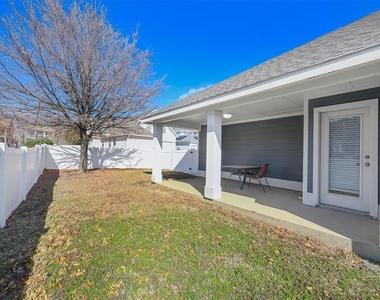 1201 Hayden Lane - Photo Thumbnail 25