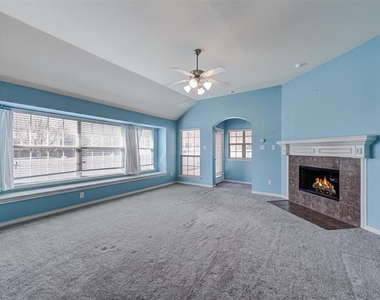 1201 Hayden Lane - Photo Thumbnail 20