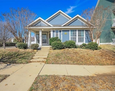 1201 Hayden Lane - Photo Thumbnail 1