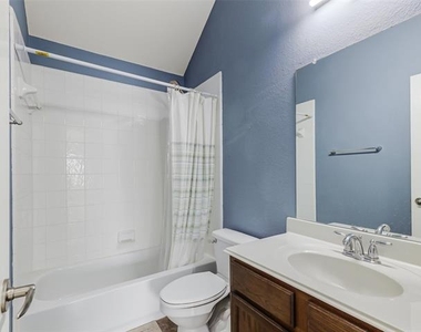 1201 Hayden Lane - Photo Thumbnail 23