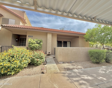 8625 E Belleview Place - Photo Thumbnail 18