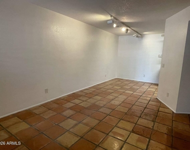 8625 E Belleview Place - Photo Thumbnail 6
