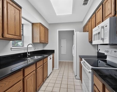 5301 Tartan Circle - Photo Thumbnail 10