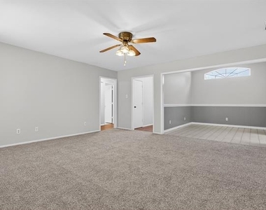 5301 Tartan Circle - Photo Thumbnail 4