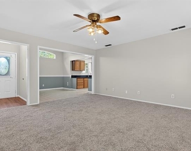 5301 Tartan Circle - Photo Thumbnail 3