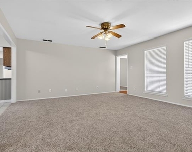 5301 Tartan Circle - Photo Thumbnail 6