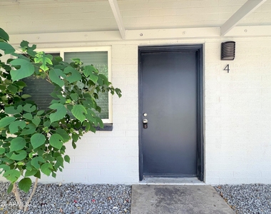 4423 N 13th Place - Photo Thumbnail 1