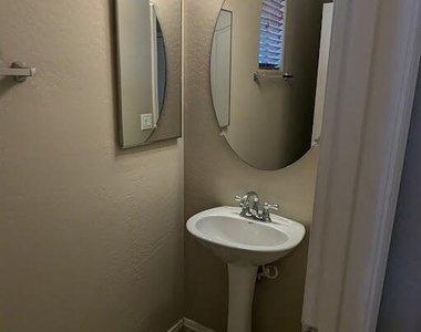 9857 E Empress Avenue - Photo Thumbnail 9