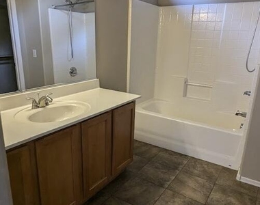9857 E Empress Avenue - Photo Thumbnail 6