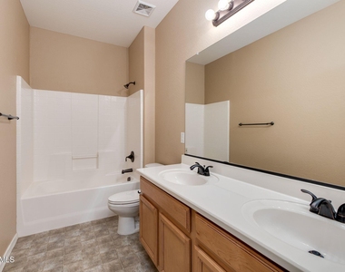613 W Stanley Avenue - Photo Thumbnail 30
