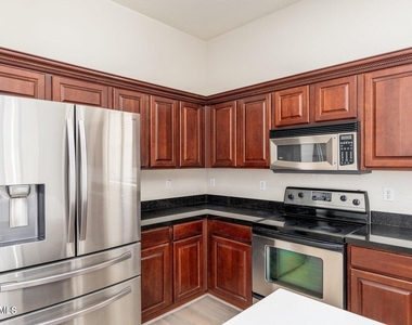 1405 W Pelican Court - Photo Thumbnail 8