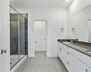 3724 Jan Camille Court - Photo Thumbnail 12