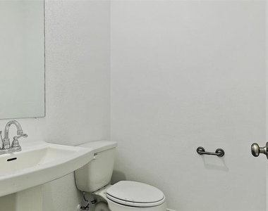 3724 Jan Camille Court - Photo Thumbnail 22