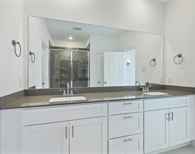 3724 Jan Camille Court - Photo Thumbnail 11