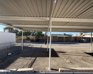 11216 W Nevada Avenue - Photo Thumbnail 13
