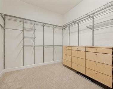 3210 Carlisle Street - Photo Thumbnail 19