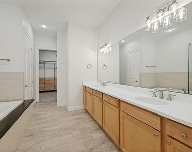 3210 Carlisle Street - Photo Thumbnail 17