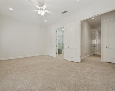 3210 Carlisle Street - Photo Thumbnail 15