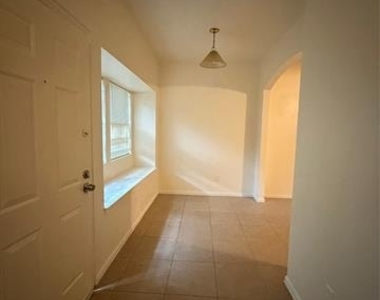 216 Creek Cove Drive - Photo Thumbnail 5